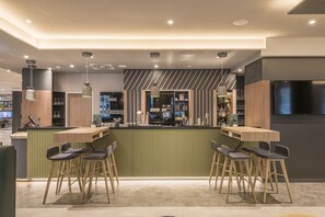 Bar (on property) - Holiday Inn Hamburg - Berliner Tor by IHG (Hamburg)
