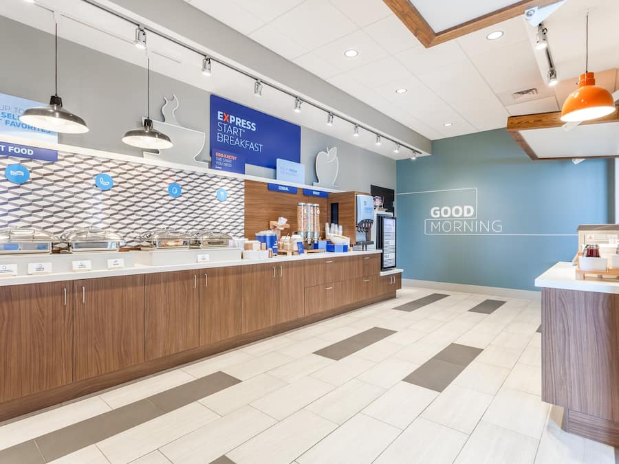 Free daily buffet breakfast