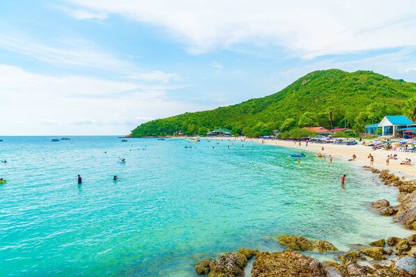 Beach nearby, beach towels