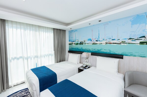 Roupas de cama premium, cofres nos quartos, individualmente decorados