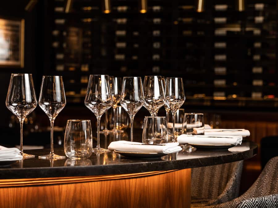 Se sirven desayunos, comidas y cenas