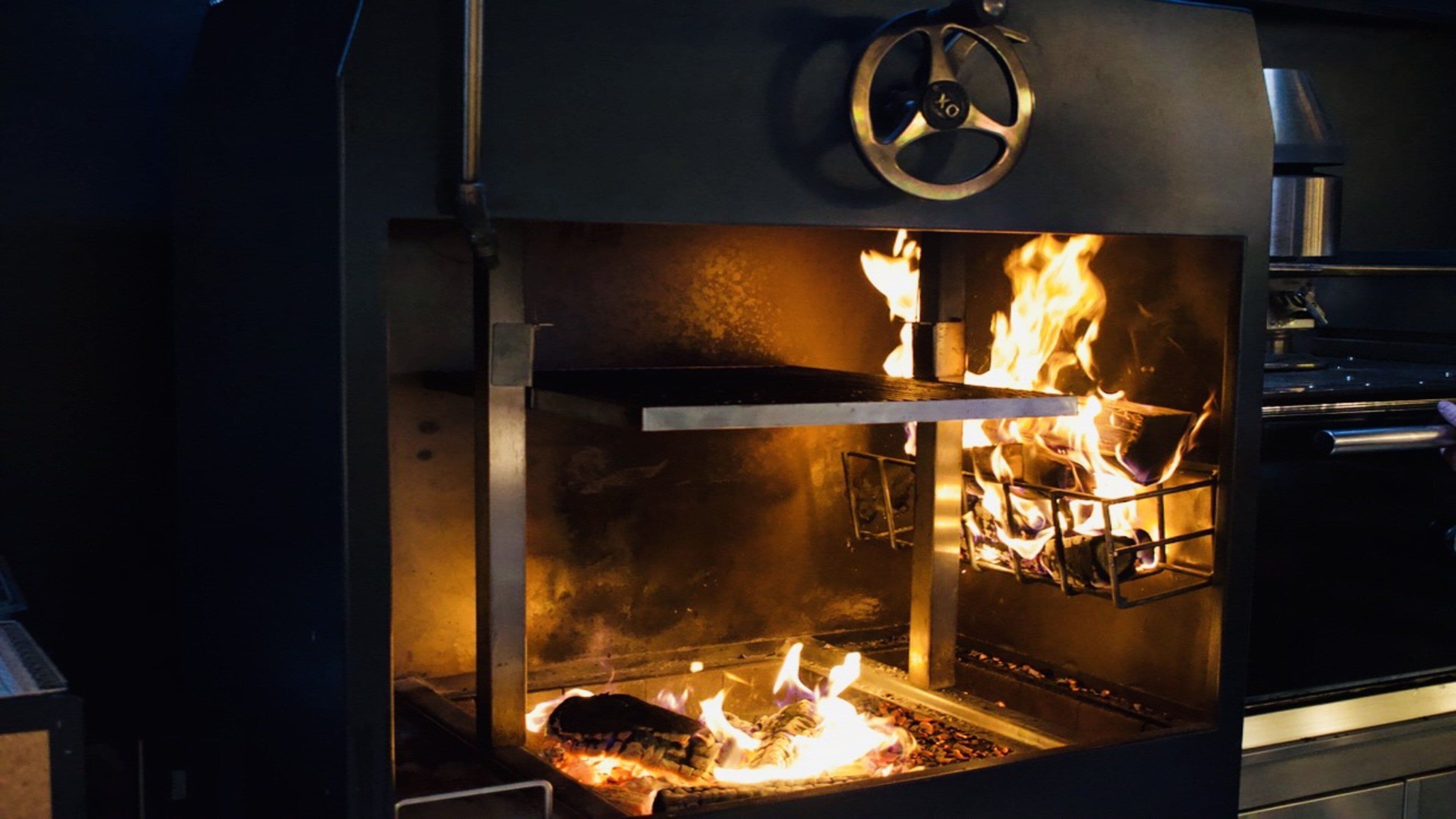 breakfast, lunch and dinner served