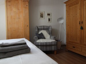 2 soverom, internettilgang og sengetøy