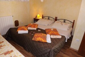 Iron/ironing board, free WiFi, bed sheets - Apartment in Umag with WIFI (853-2) (Umag)
