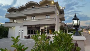 Ngoại thất