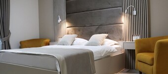 Holiday Hotel Podgorica