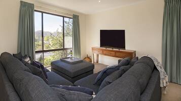 Townhome, 5 Bedrooms, 2 Bathrooms | Living area | Flat-screen TV, fireplace, DVD player