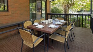Maison en rangée, 5 chambres, 2 salles de bains | Terrasse/patio