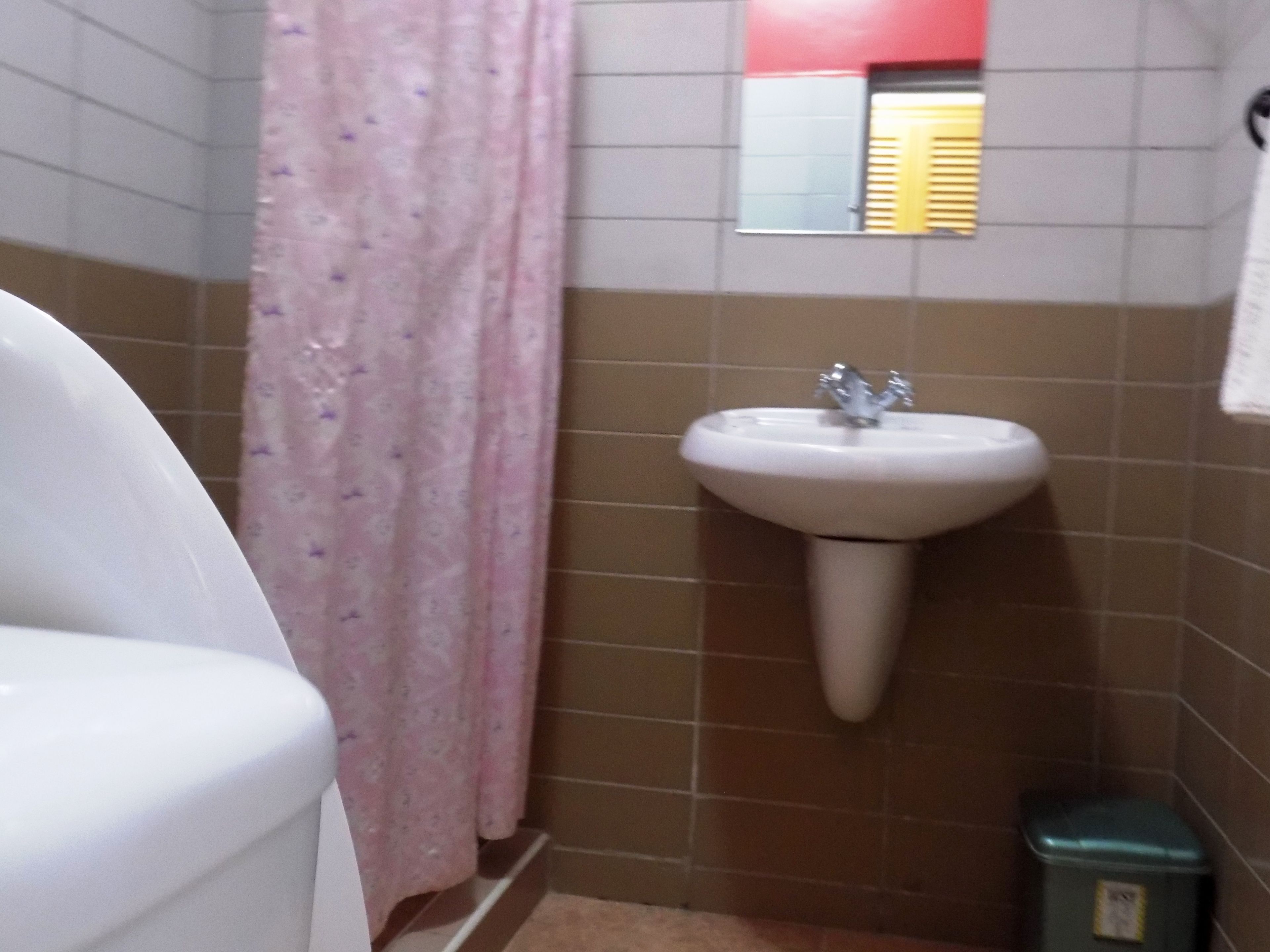 Bathroom | Shower, rainfall showerhead, towels