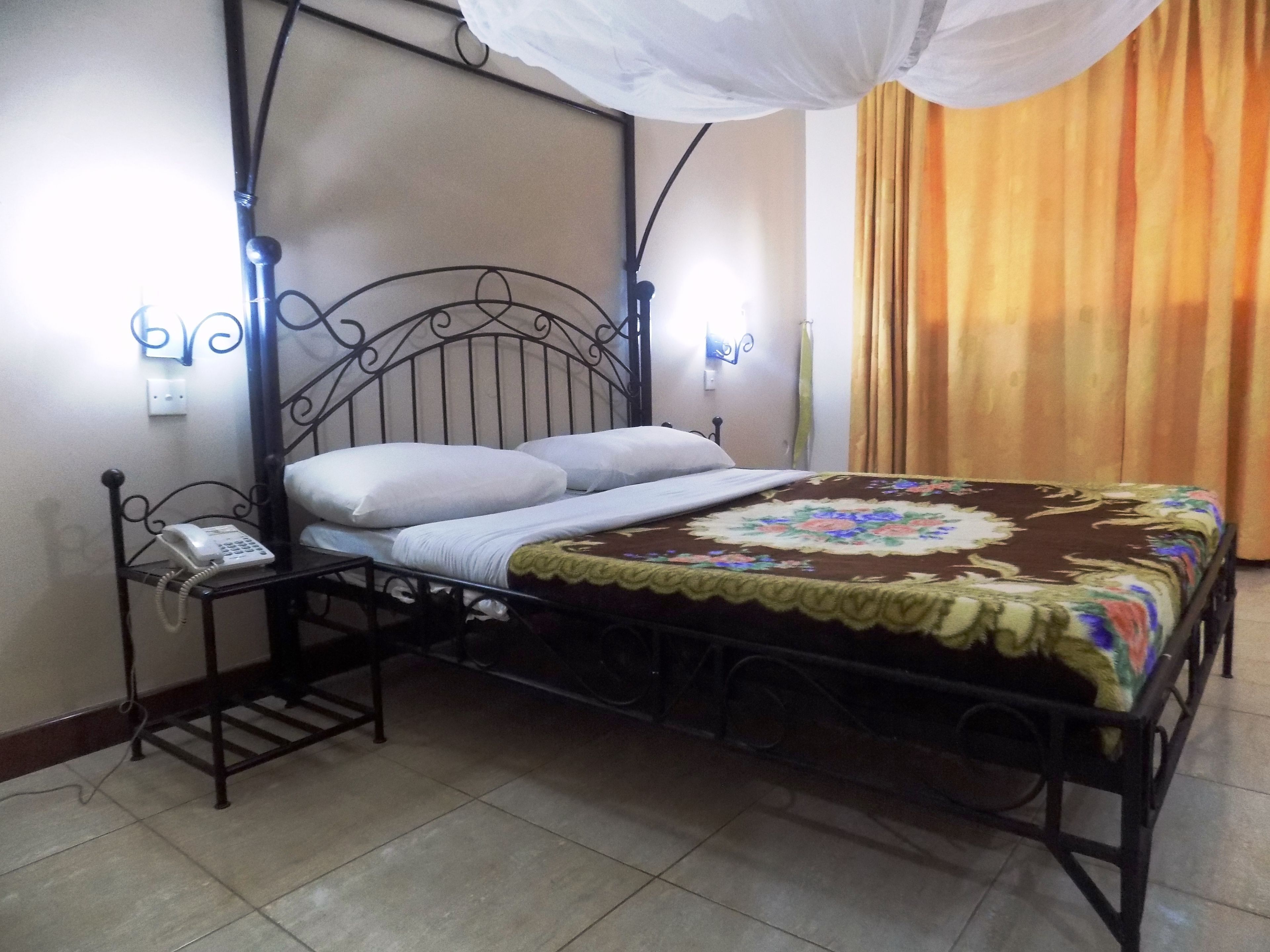 Desk, free WiFi, bed sheets