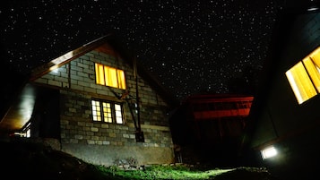 Duplex Hut