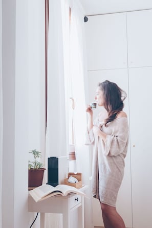 Premium bedding, down duvets, pillow-top beds, in-room safe - Bianca Cappello House (Venice)