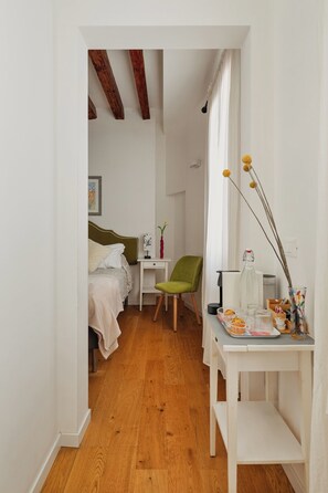 Comfort Double or Twin Room (brigth) | Premium bedding, down duvets, pillow-top beds, in-room safe