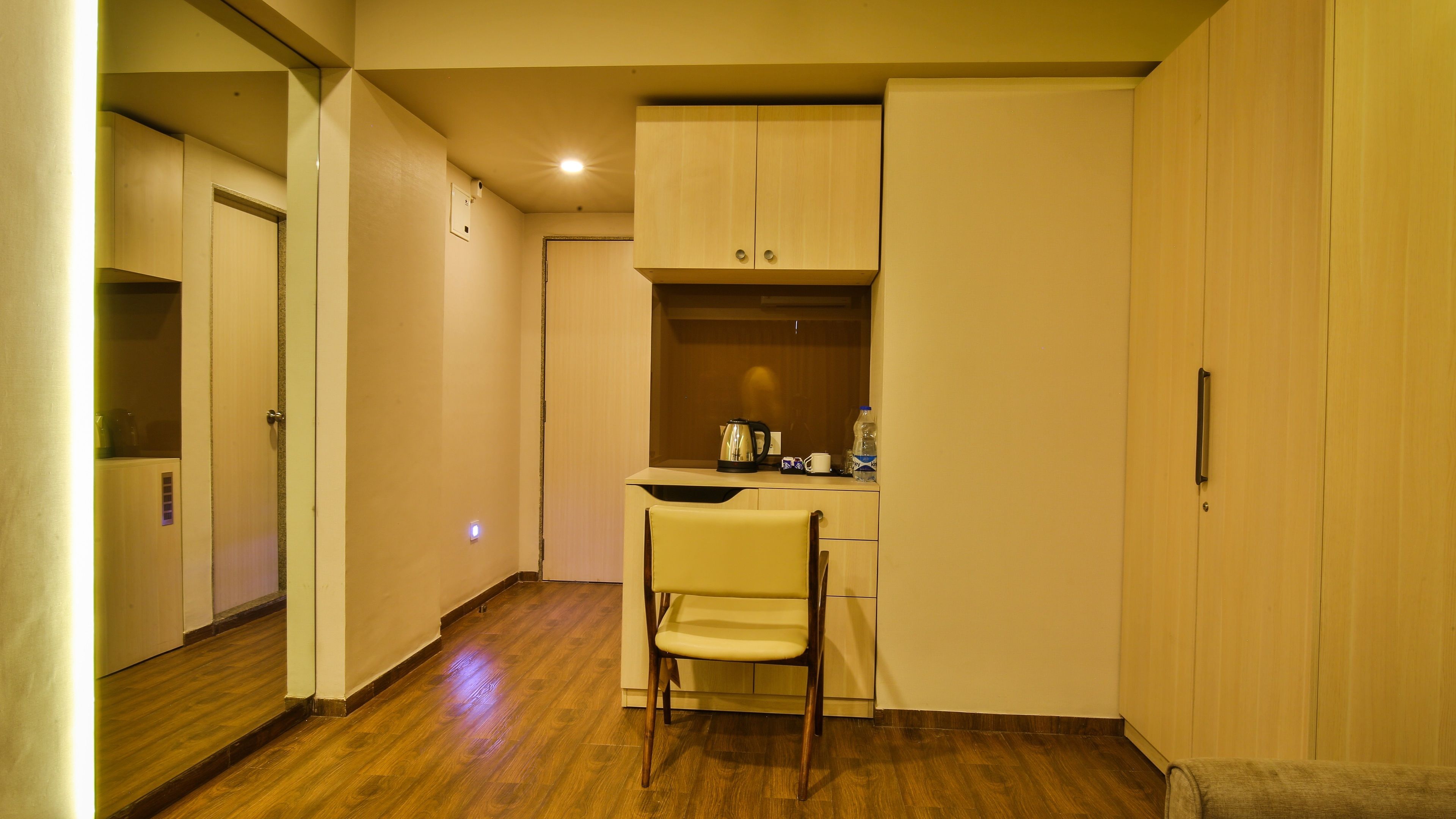 deluxe room | premium bedding, blackout curtains, iron/ironing board, bed sheets