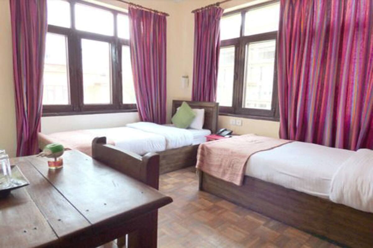 Family Apartment | Desk, rollaway beds (surcharge), WiFi (free), bed sheets