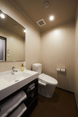 Bathroom - Rinn Gojo Takasegawa (Kyoto)