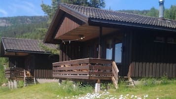 Eenvoudige cottage, 4 slaapkamers | Terras