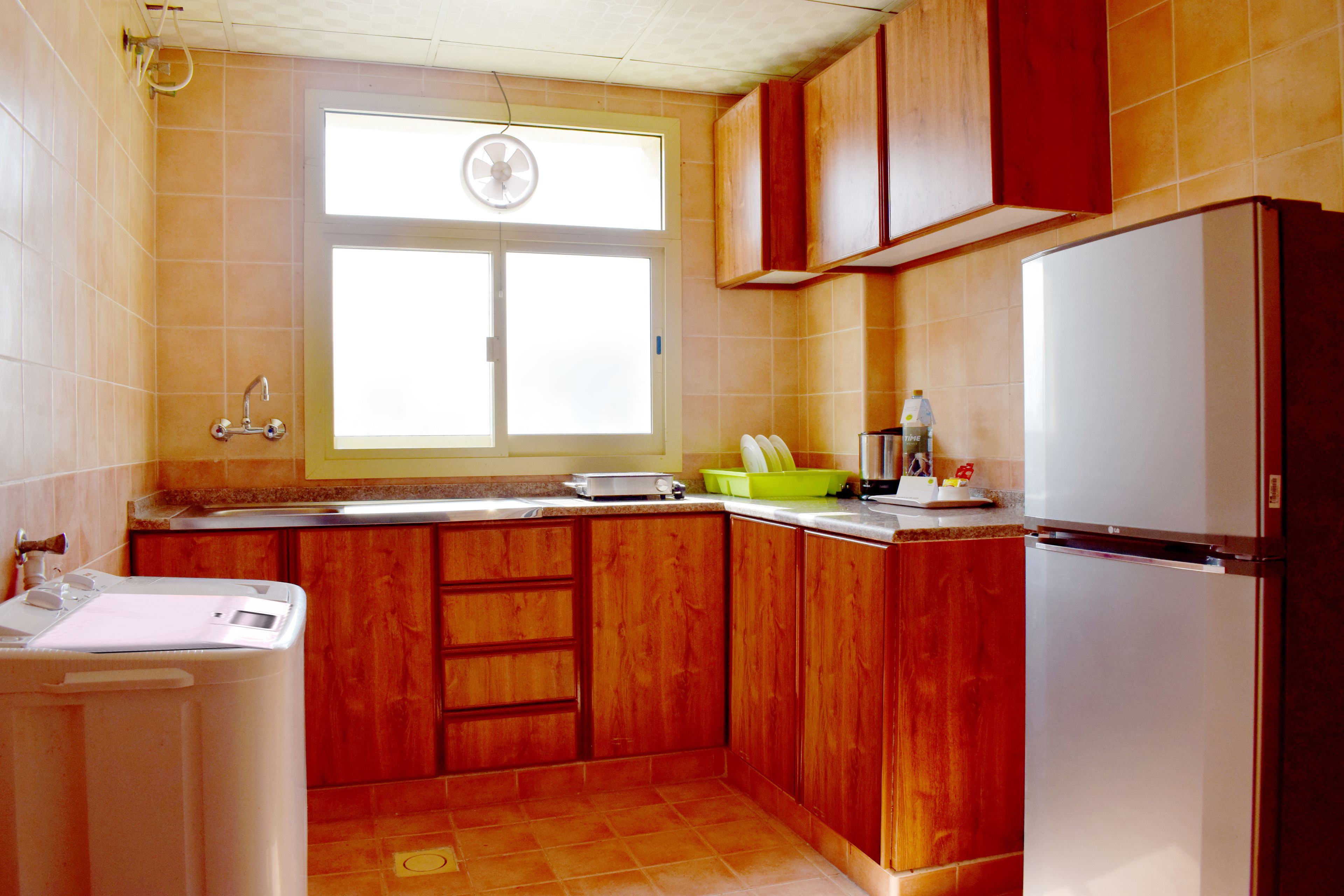 fridge, oven, stovetop, electric kettle