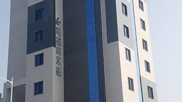 숙박 시설 정면