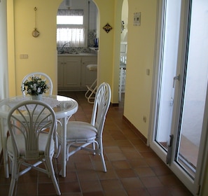 Dining - Appt in villa panoramic sea view 180 °, clim., Swimming pool (Roses)