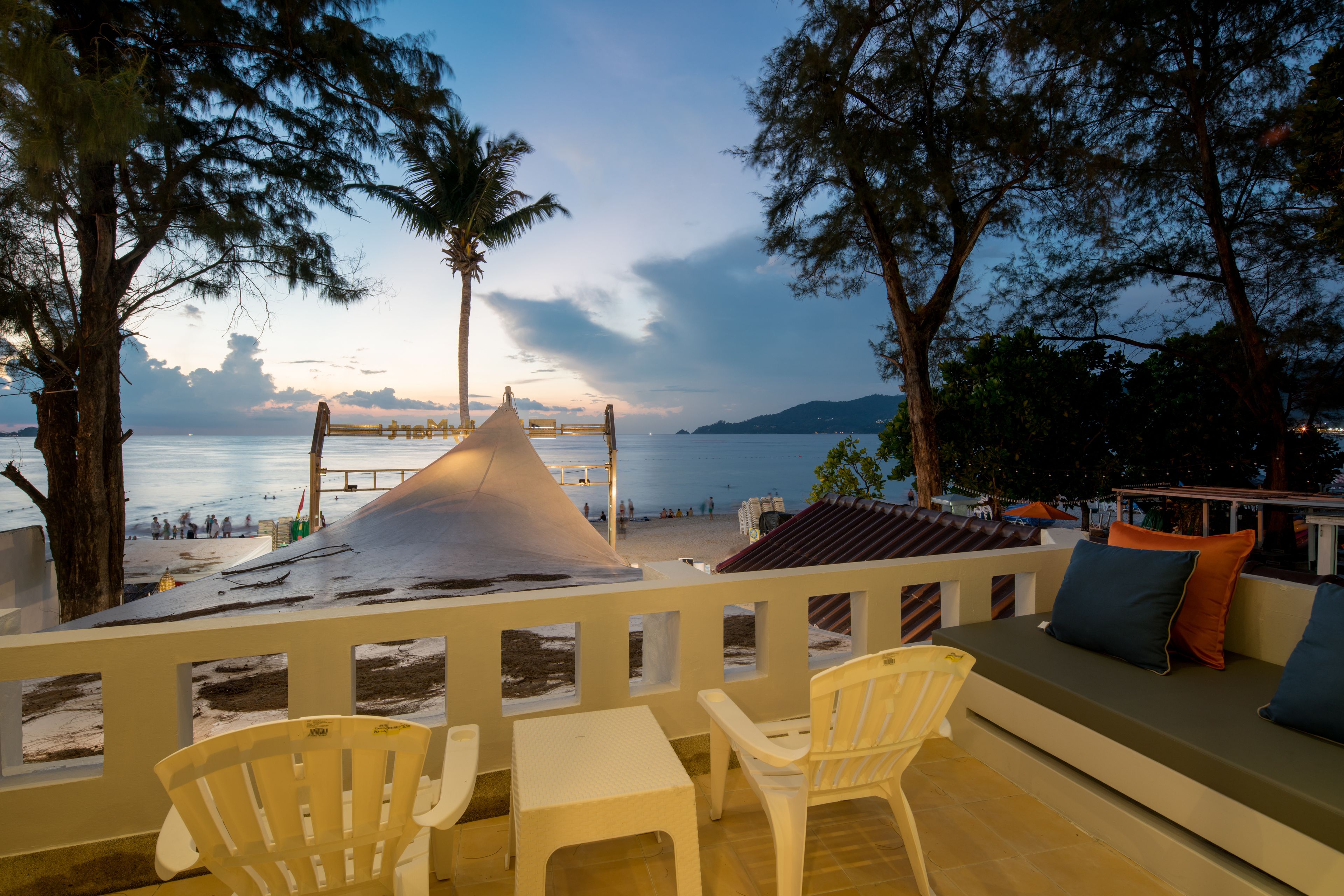 deluxe room with ocean view | balcony view