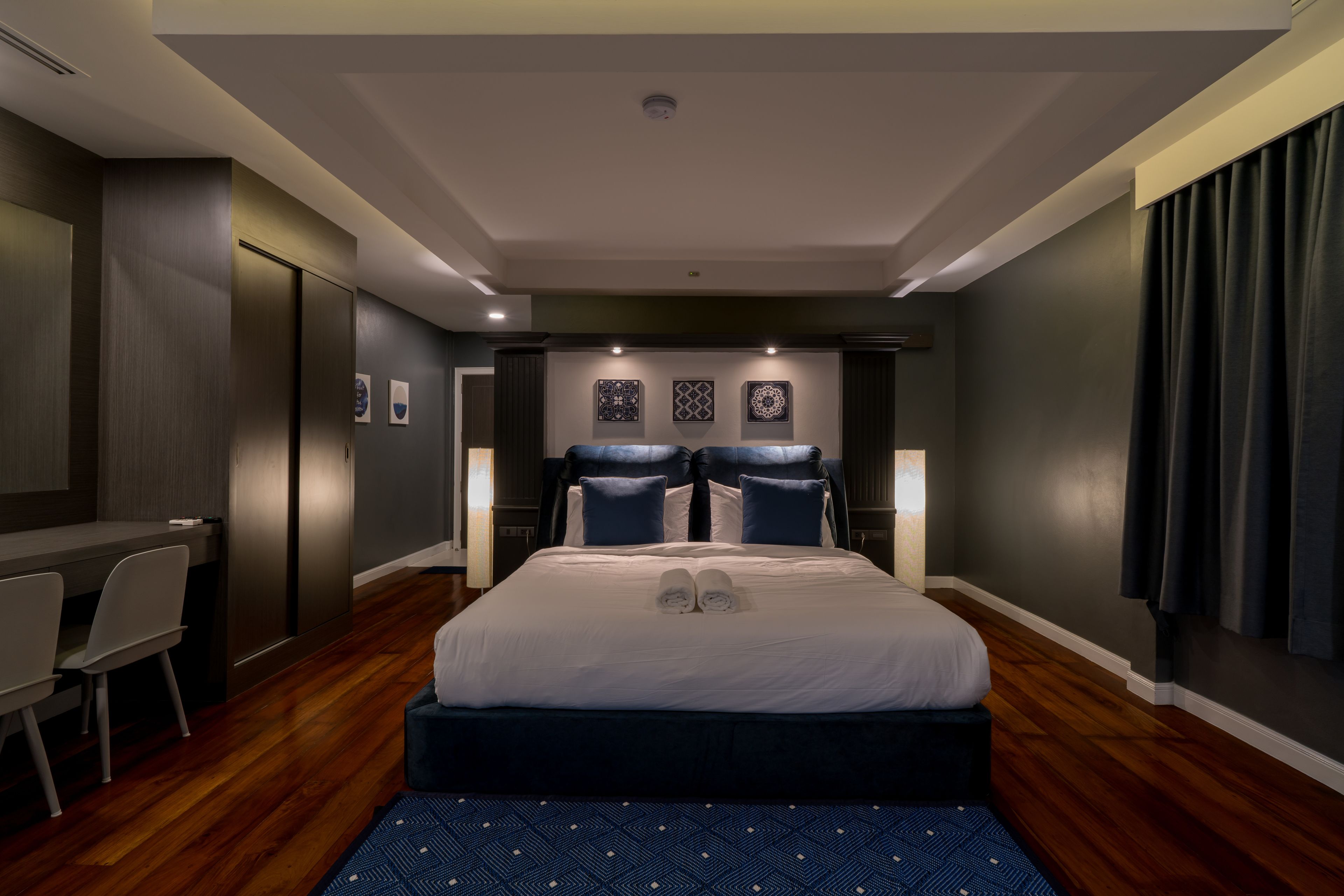 deluxe room with ocean view | premium bedding, down duvets, pillow-top beds, in-room safe