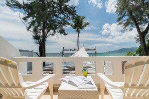 Deluxe Room with Ocean View | 陽台景觀