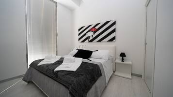 Standard-Doppelzimmer, Stadtblick | Hochwertige Bettwaren, Daunenbettdecken