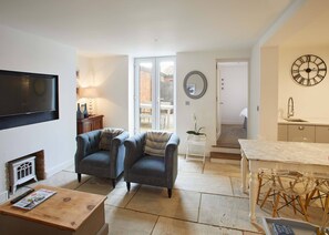 Luxury Apartment, Multiple Beds | Living area | Smart TV - The Courtyard Retreat (Whitby)