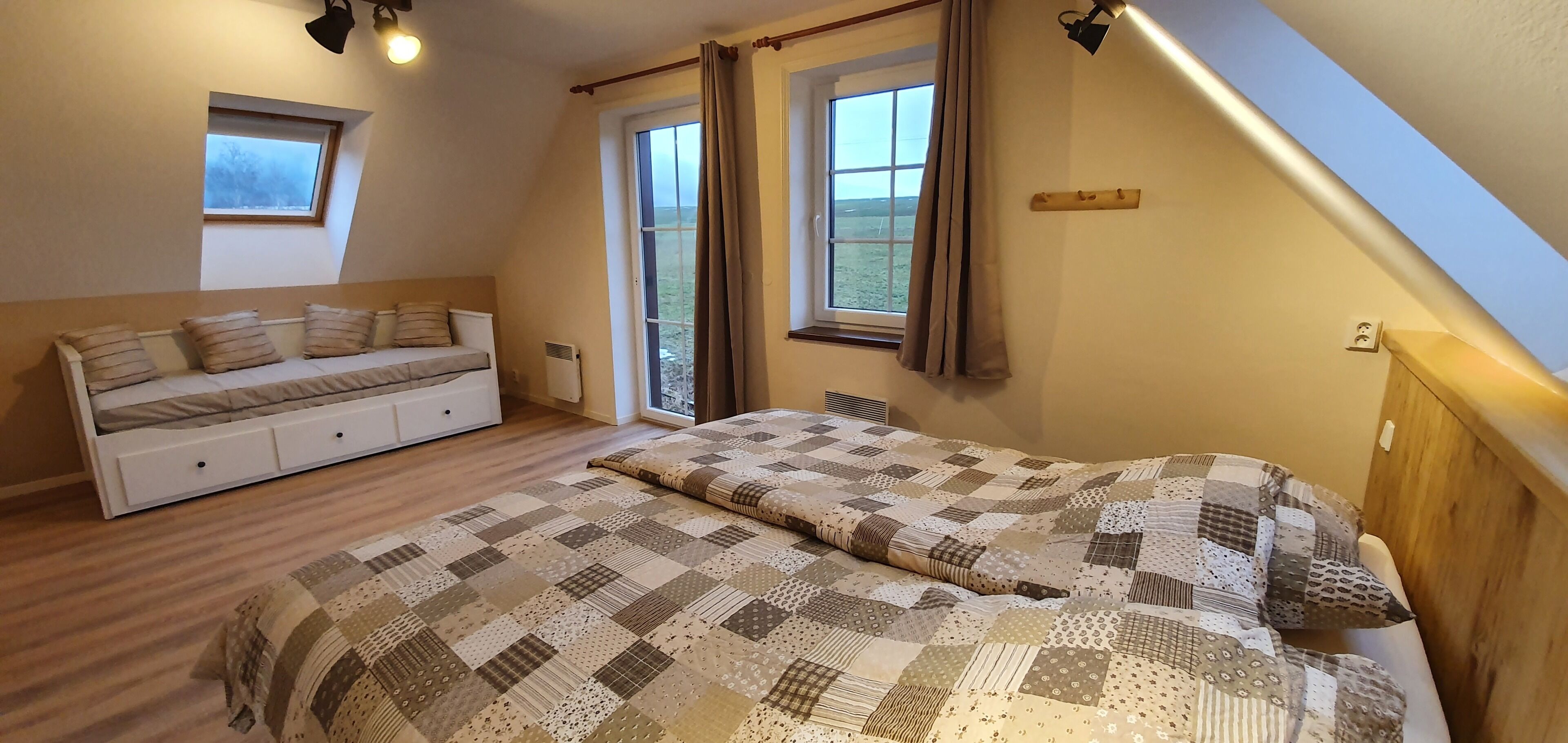 5 間睡房、免費 Wi-Fi、床單