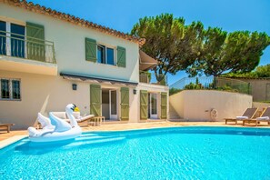 Outdoor pool, a heated pool - Esprit du Sud Villa My Way (Sainte-Maxime)