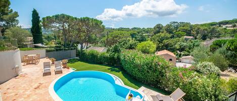 Piscine extérieure, piscine chauffée