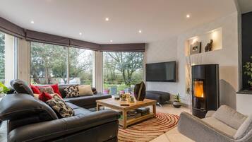 Televisie en een tafeltennistafel