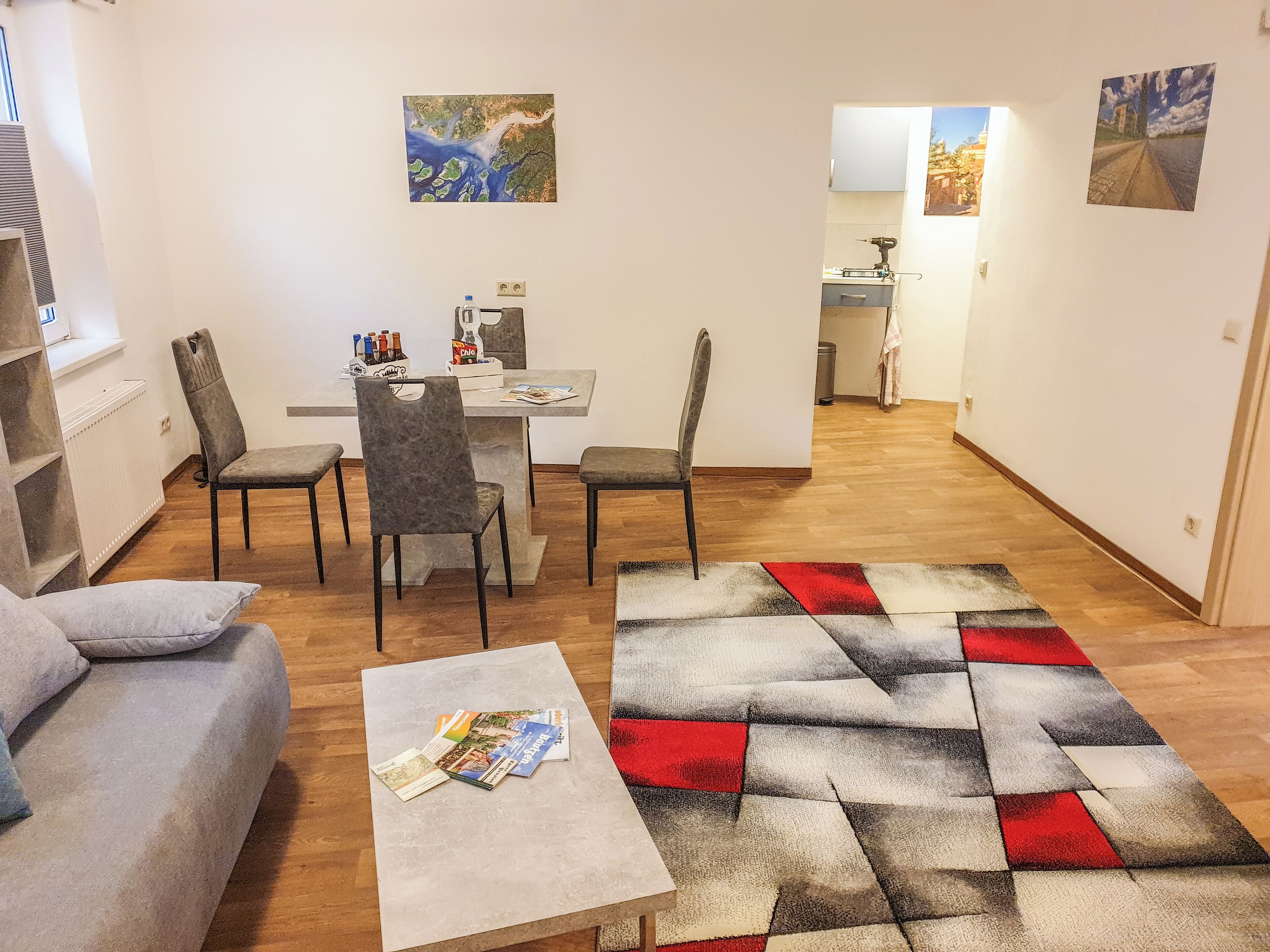 Comfort Apartment | Living area | Flat-screen TV