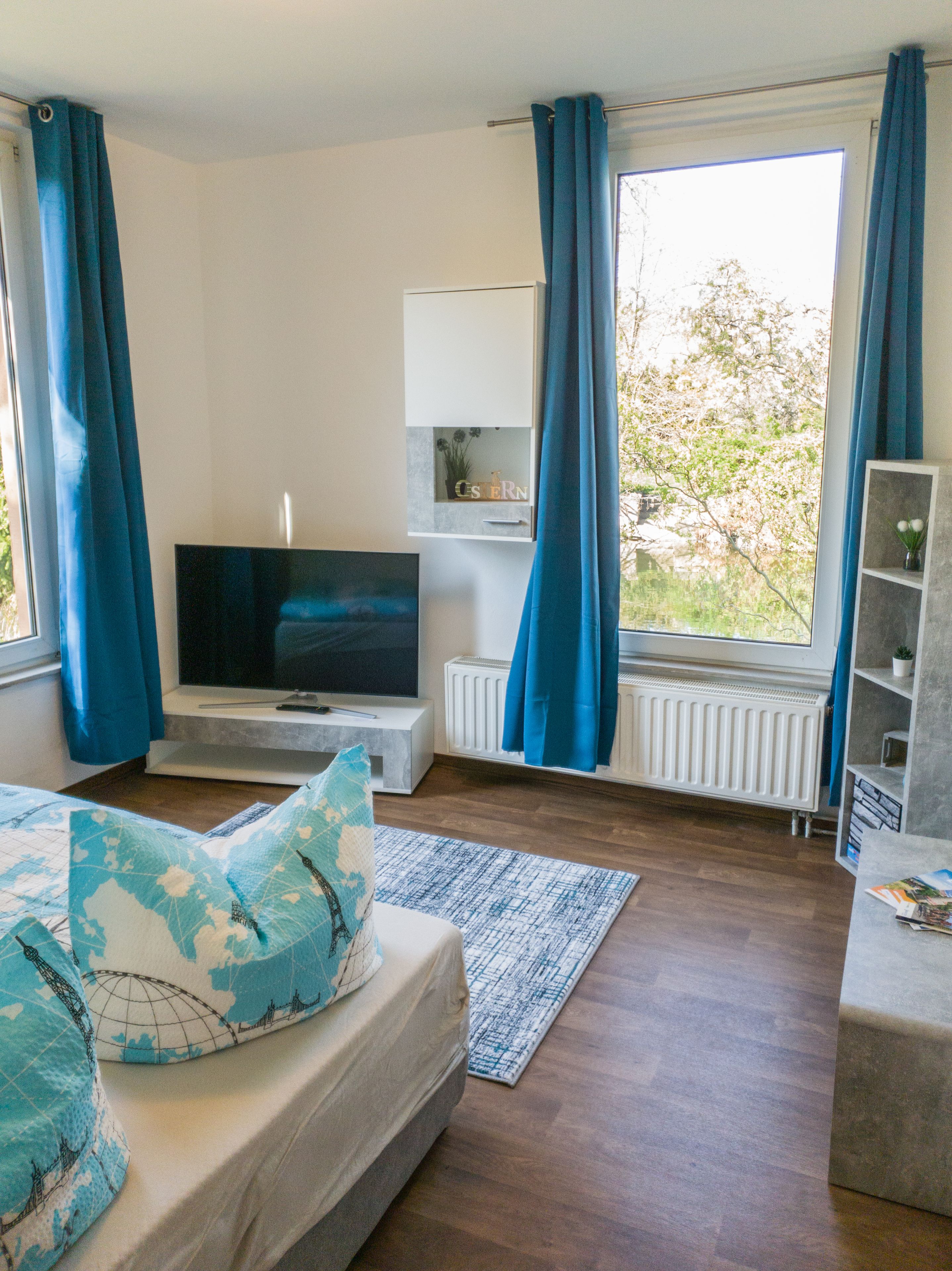 Apartament Deluxe | 1 dormitori, planxa i posts de planxar, wifi gratuïta i roba de llit 