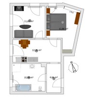 Plano de un cuarto de hotel que incluye una sala de estar, kitchenette, baño y un pequeño balcón.