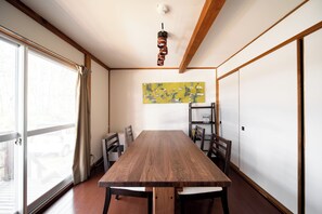 Family House, 2 Bedrooms | Dining room