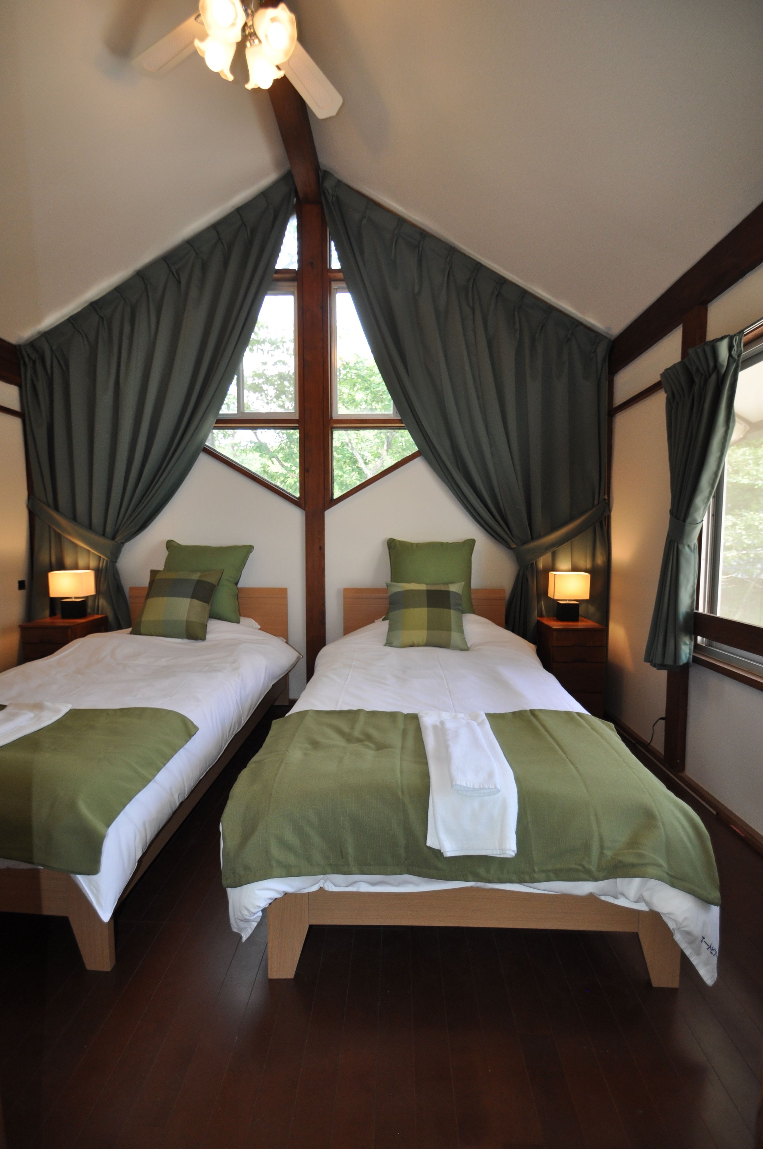 Family House, 2 Bedrooms | 3 bilik tidur, meja, seterika/papan seterika, Wi-fi percuma 