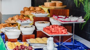 Sudah termasuk sarapan ala Inggris setiap hari