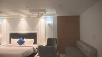 Chambre Premium | 1 chambre, bureau, Wi-Fi gratuit, draps fournis