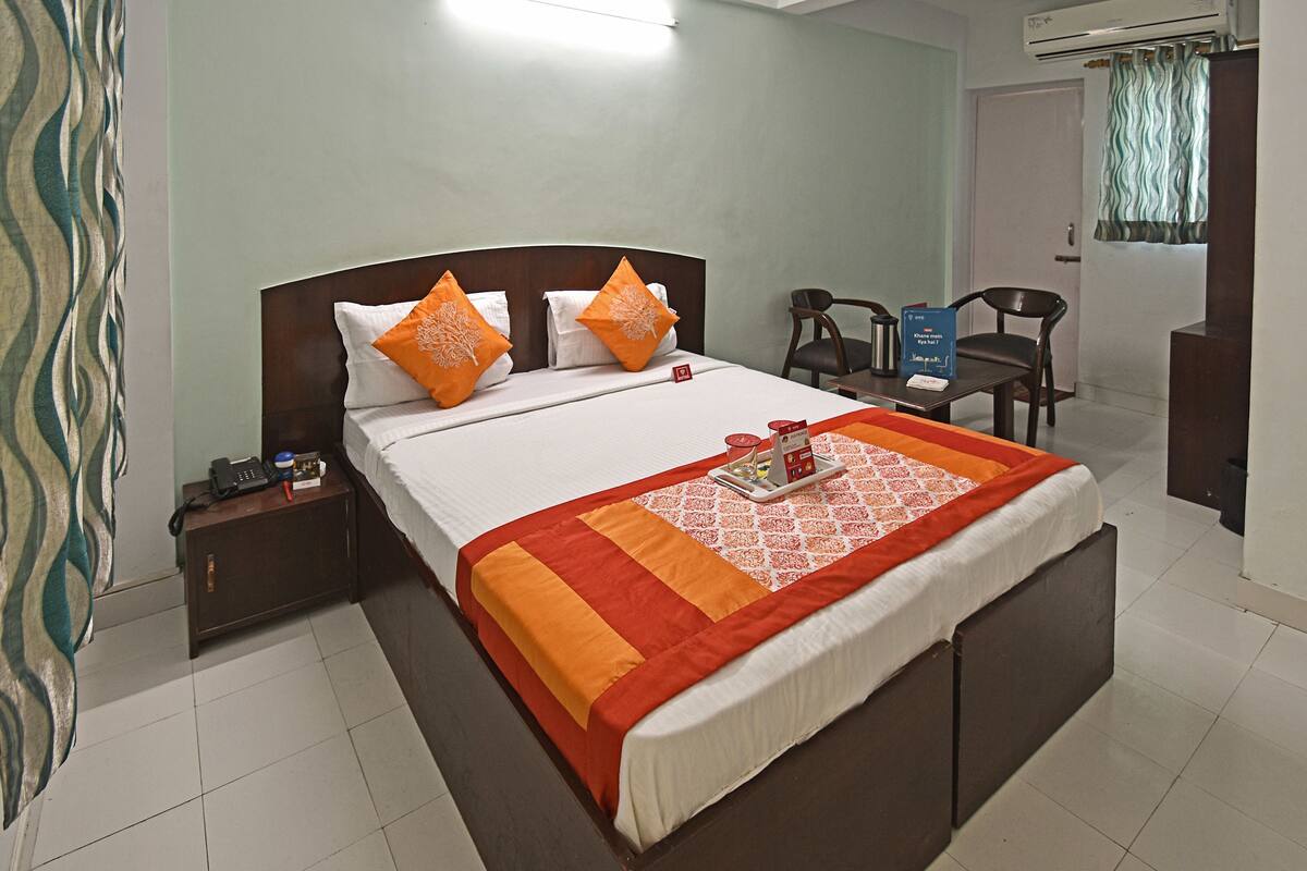 1 bedroom, desk, free WiFi, bed sheets