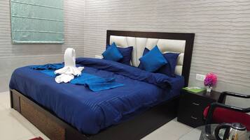 1 habitación, escritorio, wifi gratis y ropa de cama