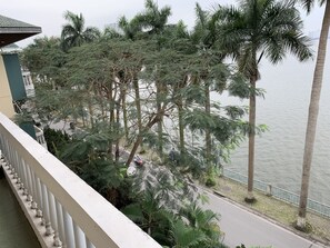 Dúplex, 2 habitaciones, vistas al lago (6E) | Vistas al lago