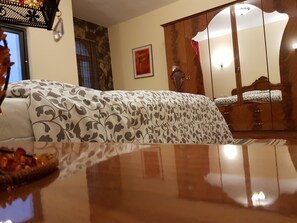Driepersoonskamer, balkon | Gratis wifi