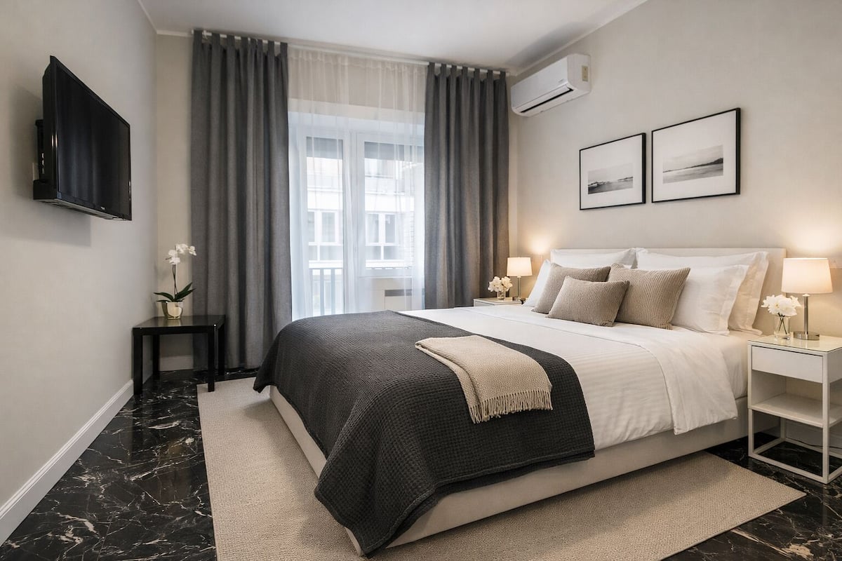 Basic Room, City View (sh4) | Premium bedding, down duvets, minibar, blackout curtains