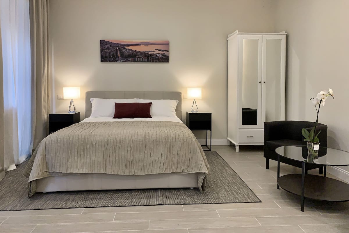 Literie de qualité supérieure, couette en duvet d'oie, minibar