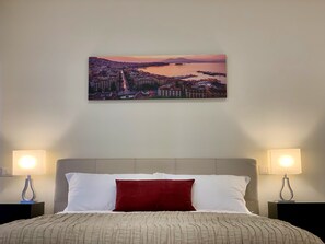 Comfort Room, City View (sh2) | Premium bedding, down duvets, minibar, blackout curtains