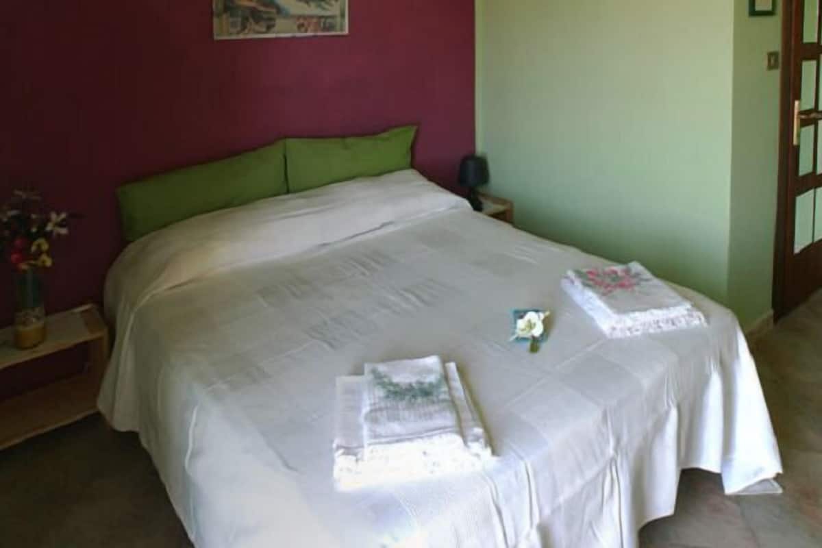 Dreibettzimmer | Daunenbettdecken, kostenloses WLAN, Bettwäsche
