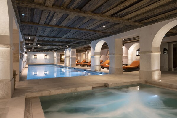 Parihoitohuone(ita), sauna, poreallas, höyrysauna, turkkilainen sauna