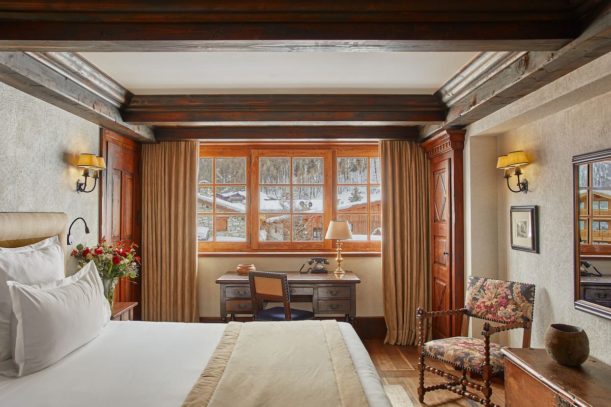Deluxe kamer | 1 slaapkamer, luxe beddengoed, een gratis minibar, een kluis op de kamer